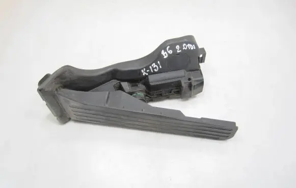 Volkswagen PASSAT B6 Accelerator throttle pedal 1K1723503L 6PV00860001 014009