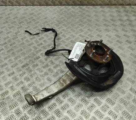 Lexus IS III XE30 Front wheel hub 4320253010