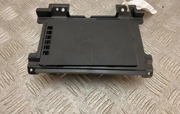 Hyundai Tucson IV NX4 Wireless charging module 95560N7000 84632N7802