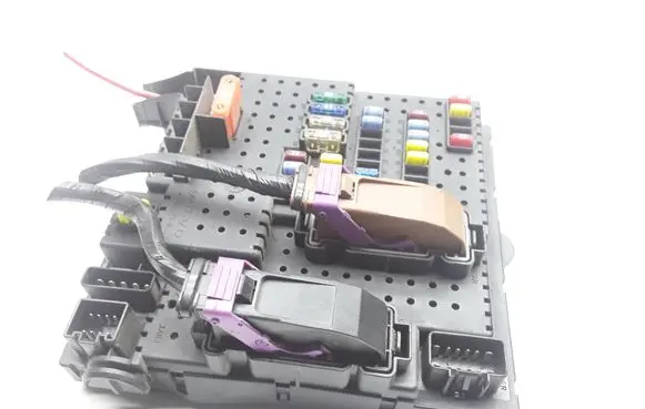 Volvo XC70 Fuse module 30786646