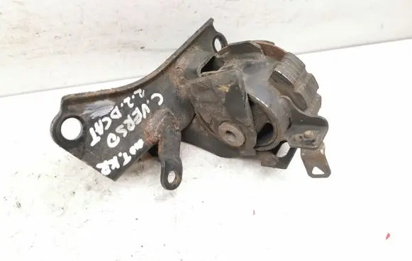 Toyota Corolla Verso AR10 Engine mount bracket