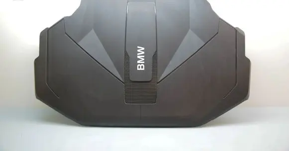 BMW 5 G60 G61 Engine cover (trim) 5A7EE79 5A84B1601