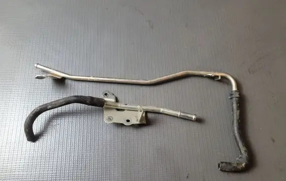 Toyota C-HR I Engine coolant pipe/hose