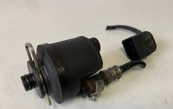 BMW 2 F46 Fuel filter heater 7806684 2401081239