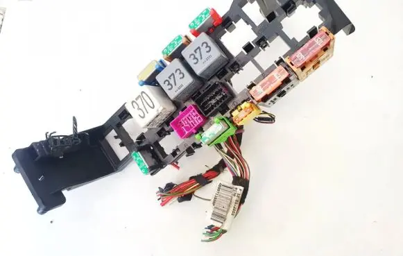 Audi A6 S6 C5 4B Fuse box set 8d1937545