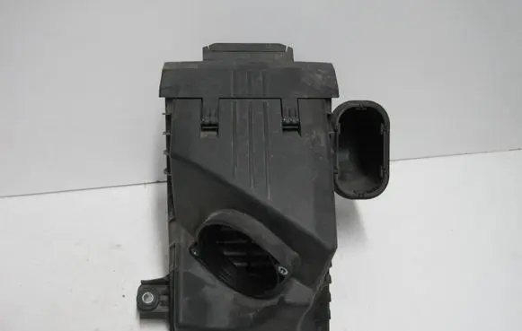 KIA Sportage Air filter box 28110N9400