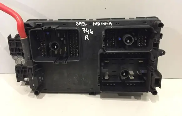 Opel Insignia A Fuse box set 13345497 13255300 529050199