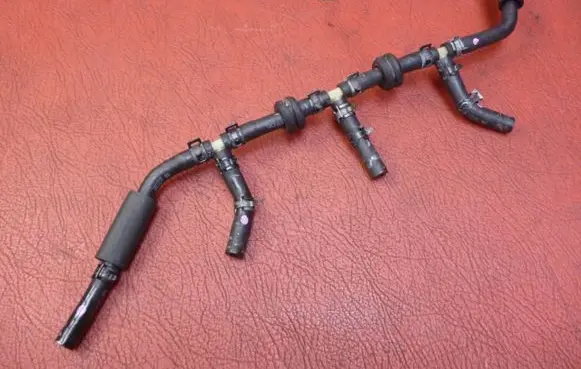 Mazda 6 Fuel line/pipe/hose 