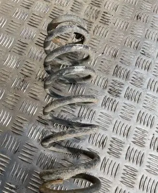 Toyota Corolla Verso AR10 Rear coil spring