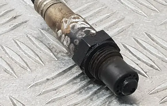 Mercedes-Benz C W203 Lambda probe sensor 0025401817