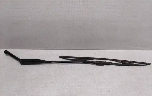 Opel Vectra B Windshield/front glass wiper blade 90504175