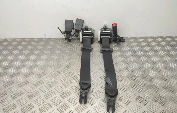 Audi A6 C7 Rear seatbelt