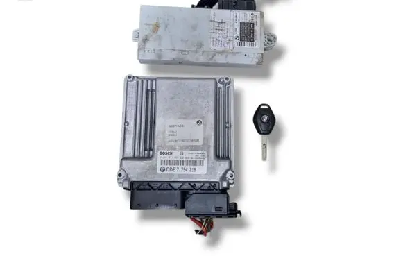BMW 5 E60 E61 Engine ECU kit and lock set 0281011224 7794218