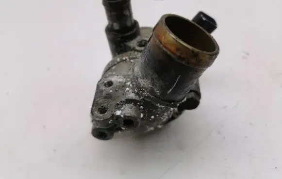 Thermostat/thermostat housing