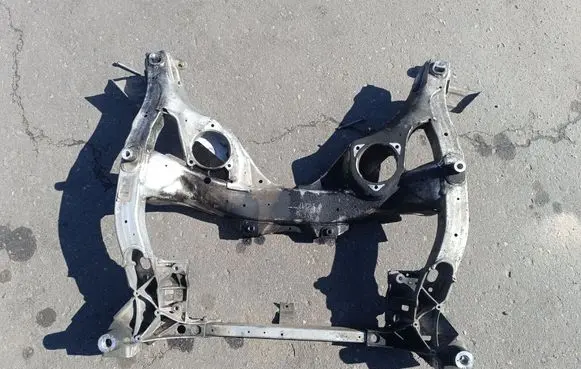 BMW 5 GT F07 Front subframe 6797644 6797643 551071906