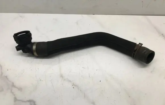 Audi A5 8T 8F Engine coolant pipe/hose 8K0121055E
