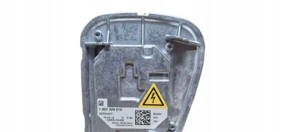 Volvo V50 Voltage converter/converter module 