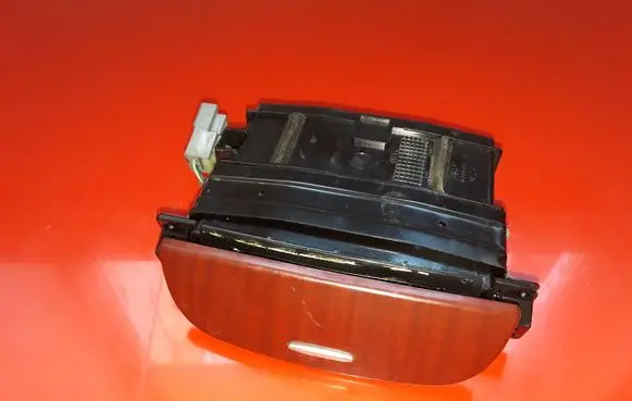 Hyundai Santa Fe Car ashtray K7F18