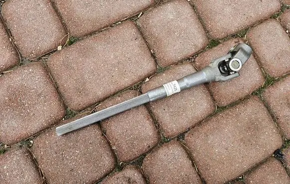 Opel Corsa E Steering column universal joint 39017425