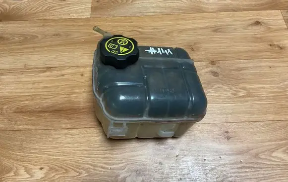 Opel Insignia A Coolant expansion tank/reservoir 13220124 13220123 051540