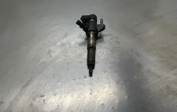 Peugeot 508 Fuel injector 50274V05 9674973080
