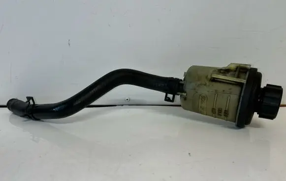Volvo V70 Power steering fluid tank/reservoir 6G913R700