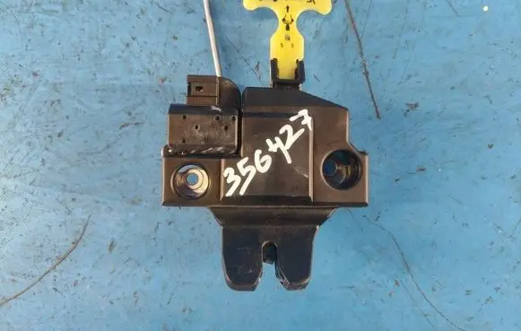 Toyota Camry Tailgate/trunk/boot lock/catch/latch 6460006010