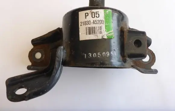 Hyundai i30 Engine mount vacuum valve 21830-A5200