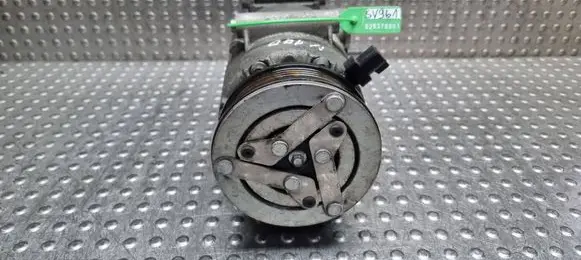 Volvo V40 Air conditioning (A/C) compressor (pump) S26378961 31332616