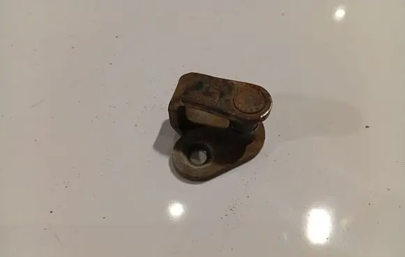 Citroen Berlingo Front door lock loop/hook striker