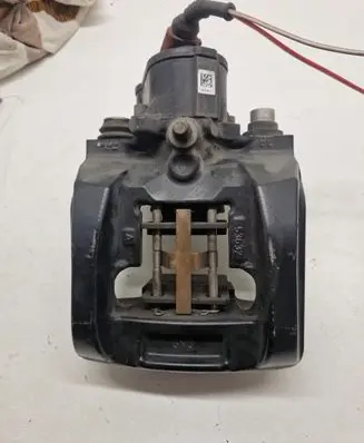Rear brake caliper