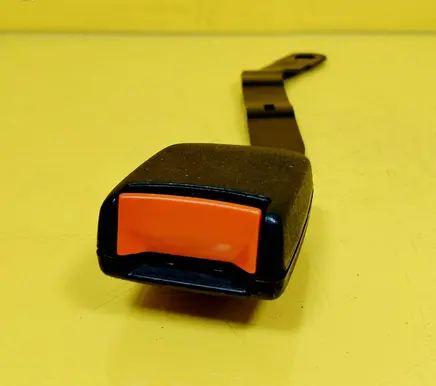 Volkswagen PASSAT B4 Front seatbelt buckle 3A0857755A