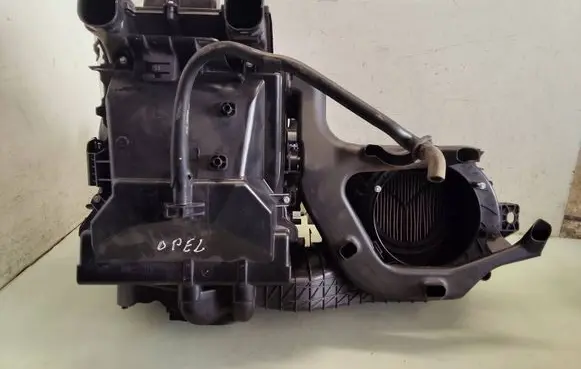 Opel Insignia A Interior heater climate box assembly 13257011 70110 ACMG67709