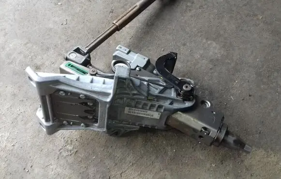 Volvo V50 Steering wheel axle P30741400