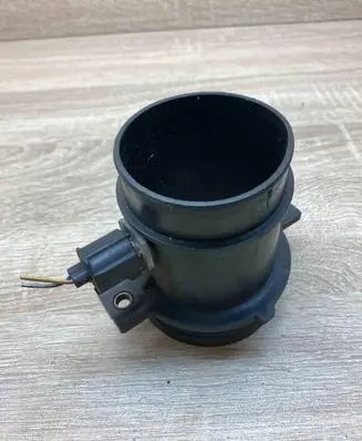 Ford Focus Mass air flow meter 98AB9P965AA