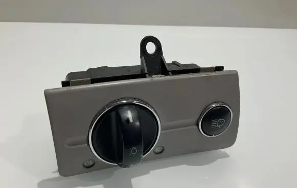 Mercedes-Benz E W211 Light switch