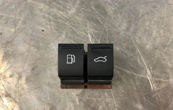Volkswagen PASSAT B6 Fuel tank opening switch 3C0959903B