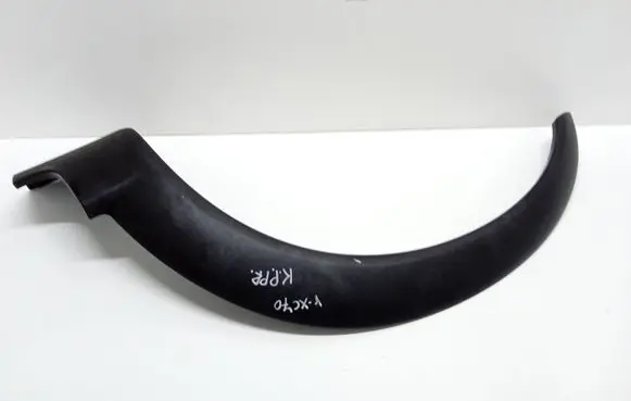 Volvo XC70 Front arch trim 8620128 9190877