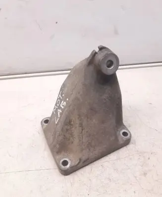 Mercedes-Benz E W210 Engine mounting bracket A6062230104