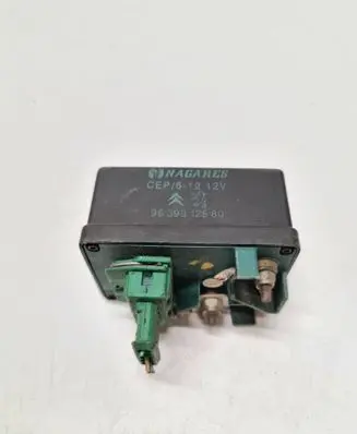 Peugeot 307 Glow plug pre-heat relay 9639912580