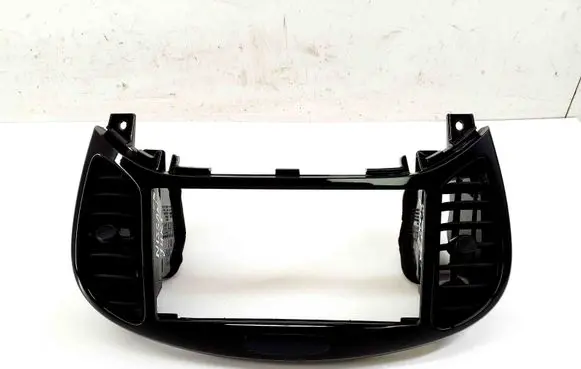 Nissan Juke I F15 Dashboard air vent grill cover trim 687501KE0A 687511KE0A