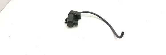 BMW 5 E60 E61 Turbo solenoid valve 70057903 1174779663403 11747796634