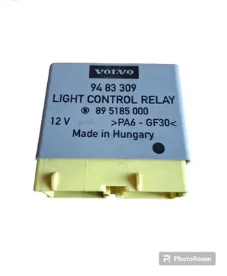 Volvo S70 V70 V70 XC Light relay 9483309