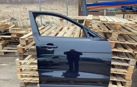 Jaguar F-Pace Front door