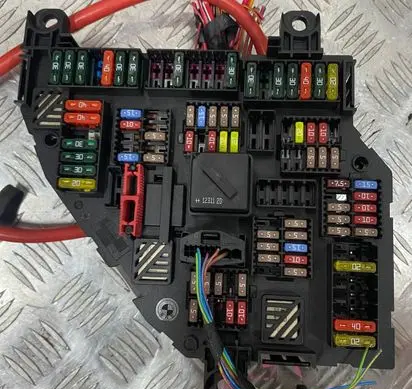BMW 5 F10 F11 Fuse box set 926492301 300812