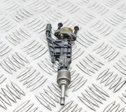 BMW 2 F46 Fuel injector 0261500437 8656548