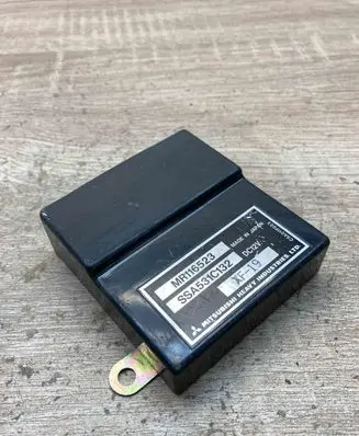 Mitsubishi Carisma Other control units/modules MR116523