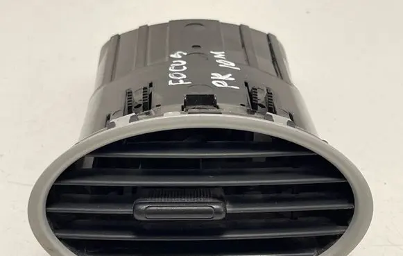 Ford Focus Dashboard side air vent grill/cover trim 4M51A014L21AE
