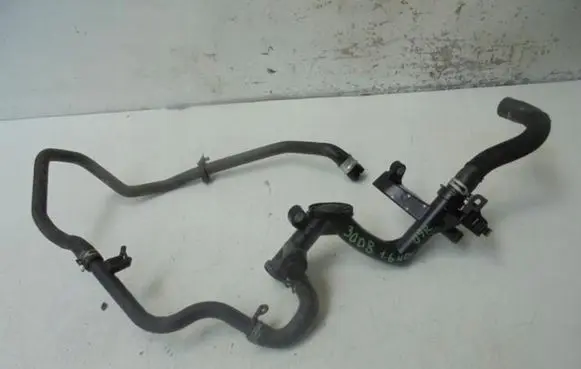 Peugeot 3008 I Engine coolant pipe/hose