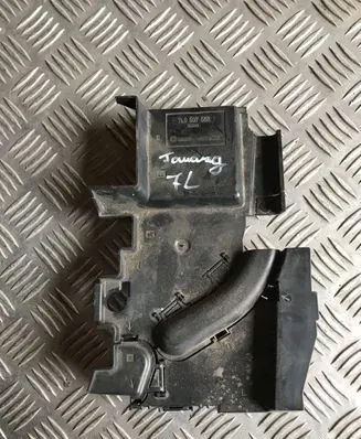 Volkswagen Touareg I Fuse box cover 7L0937555 15408813